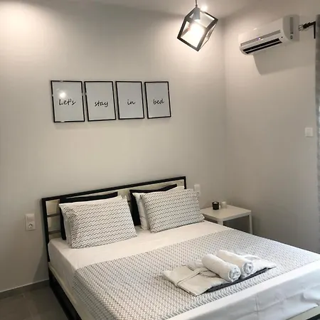 Black In Square Flats Apartment *