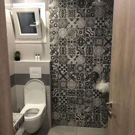 Black In Square Flats Apartman Pefkohóri